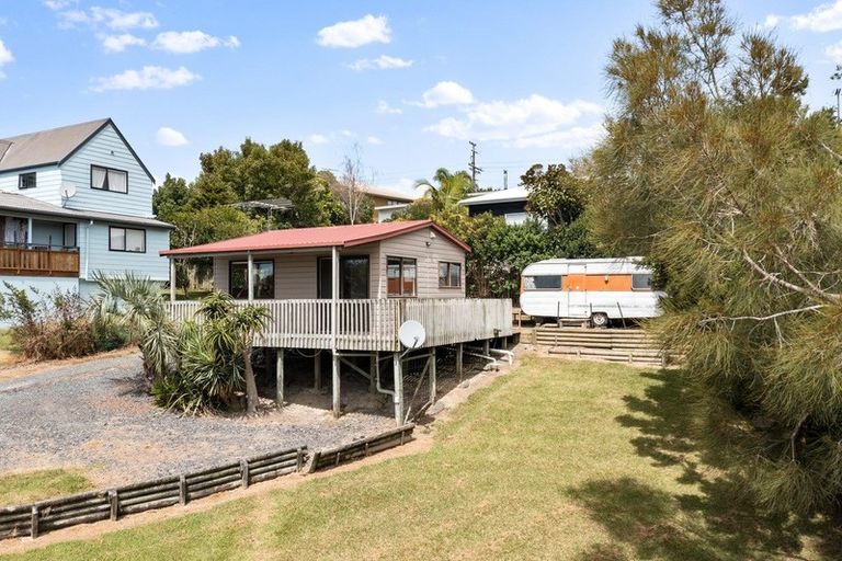 Photo of property in 5 Inca Place, Snells Beach, 0920