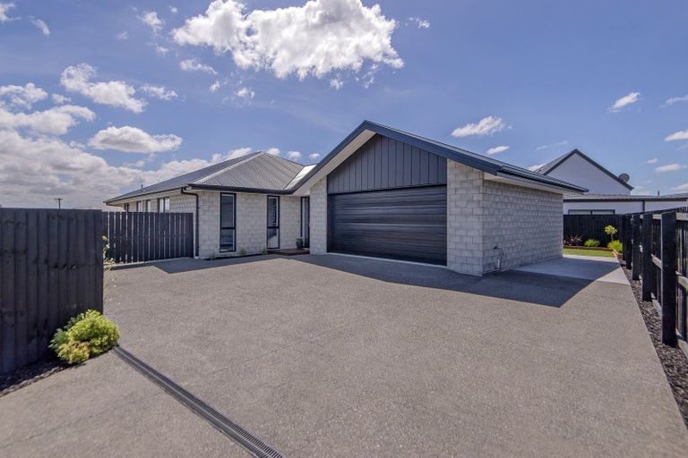 Photo of property in 8 Hollard Crescent, Lincoln, 7608