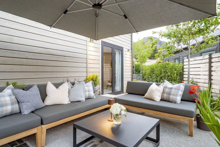 Photo of property in 9a Caernarvon Street, Arrowtown, 9302