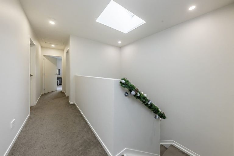 Photo of property in 9 Riroriro Close, Papakura, 2110