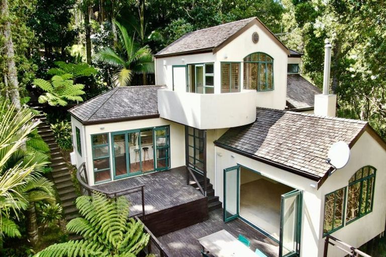 Photo of property in 107 Hadfield Street, Beach Haven, Auckland, 0626