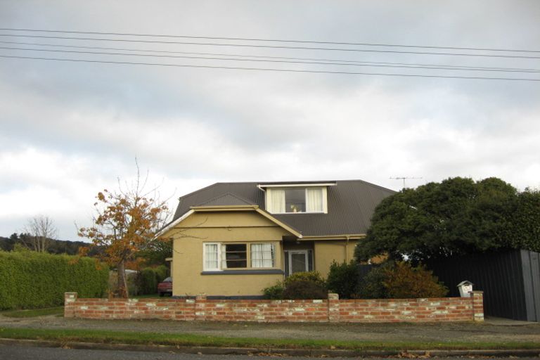 Photo of property in 20 Branksea Street, Kaitangata, 9210