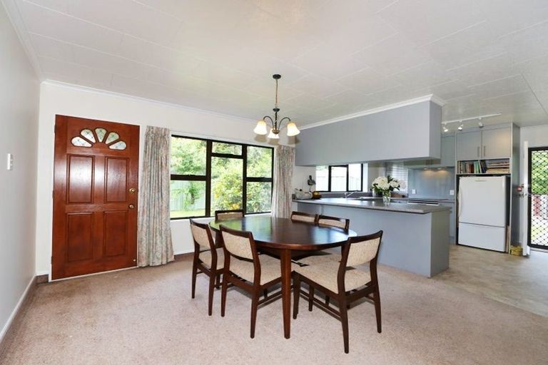 Photo of property in 243a Warwick Road, Mayfair, Hastings, 4122