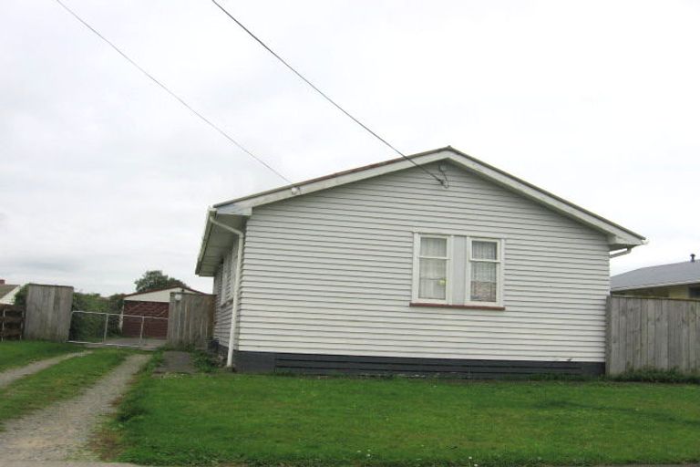 Photo of property in 25 Wilson Crescent, Highbury, Palmerston North, 4412
