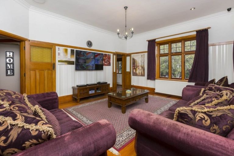 Photo of property in 1 Camp Street, Heretaunga, Upper Hutt, 5018