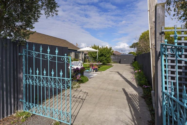 Photo of property in 14 Howe Street, New Brighton, Christchurch, 8083