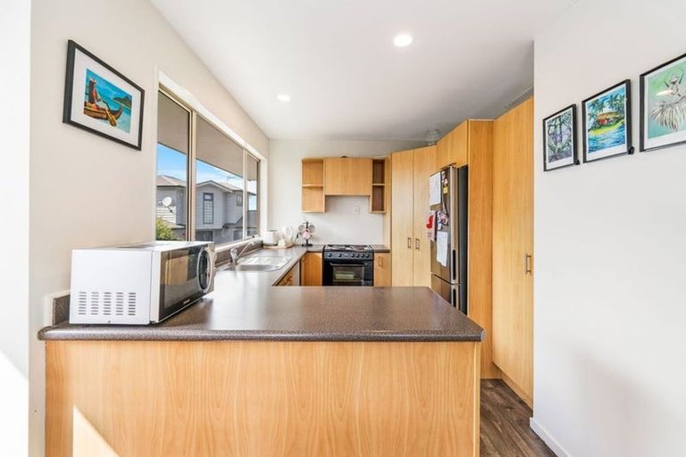 Photo of property in 140 Titirangi Road, New Lynn, Auckland, 0600