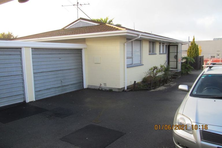 Photo of property in 35 Buckleys Road, Rangiora, 7400