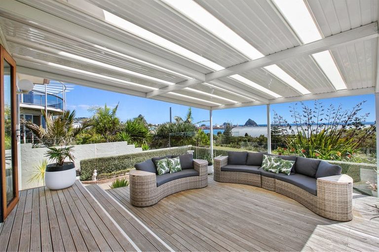 Photo of property in 46 Whiteley Street, Moturoa, New Plymouth, 4310