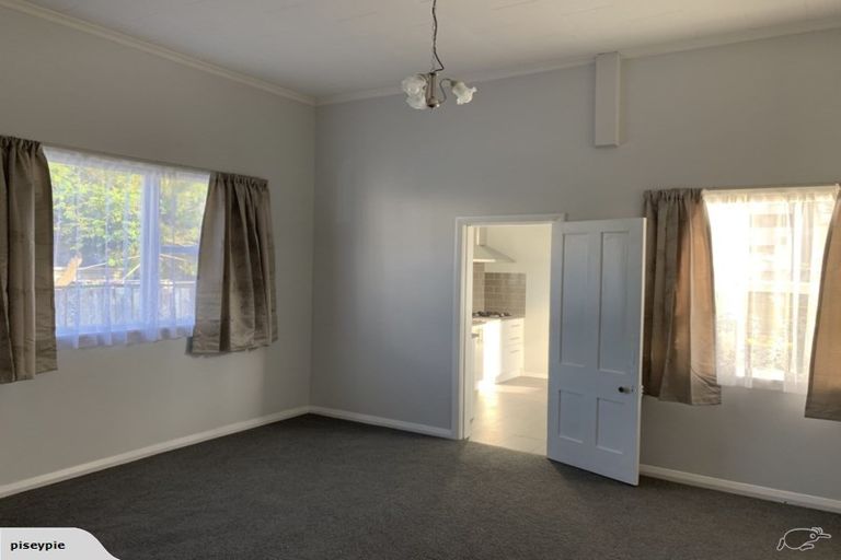 Photo of property in 1 Harper Street, Newtown, Wellington, 6021