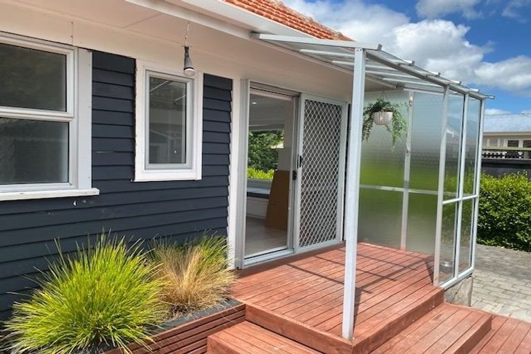 Photo of property in 15 Brown Street, Hamilton East, Hamilton, 3216