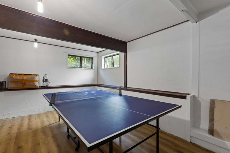 Photo of property in 2 Metcalfe Road, Henderson, Auckland, 0610