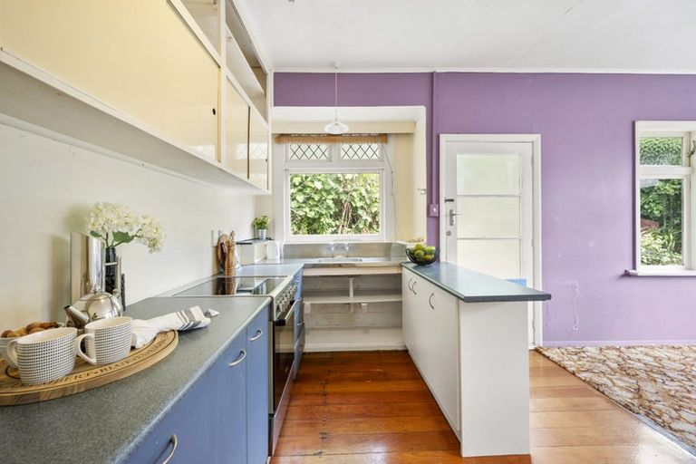 Photo of property in 101 Happy Valley Road, Owhiro Bay, Wellington, 6023