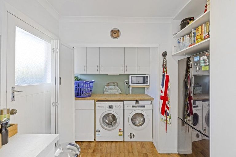 Photo of property in 16 Malta Crescent, South New Brighton, Christchurch, 8062