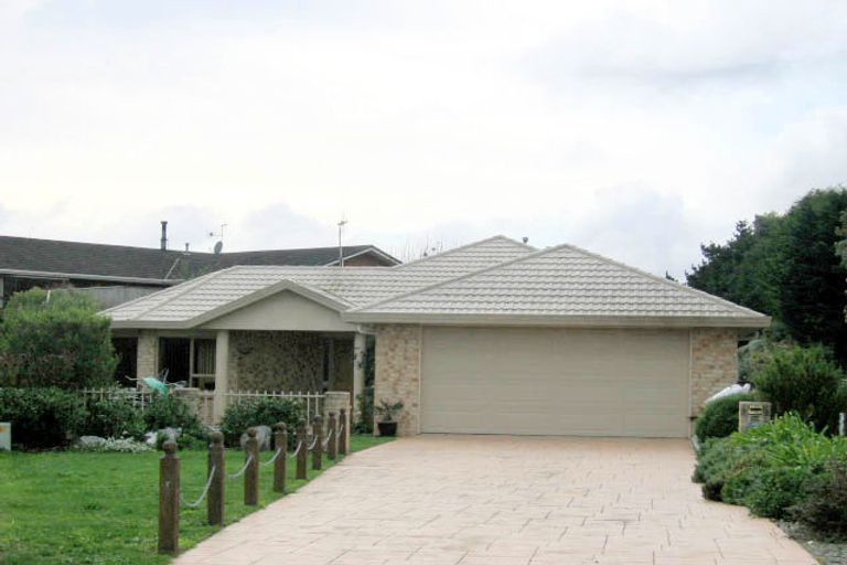 Photo of property in 39 Wood Leigh, Paraparaumu Beach, Paraparaumu, 5032