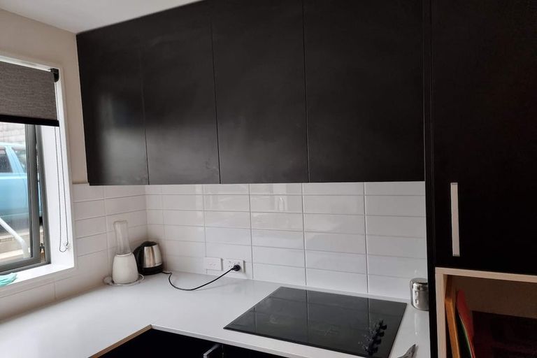 Photo of property in 9/24 Princess Terrace, Newtown, Wellington, 6021