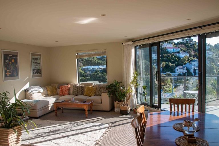 Photo of property in 42 Fairview Crescent, Kelburn, Wellington, 6012