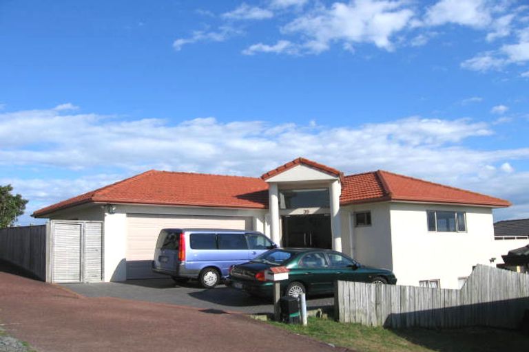 Photo of property in 39 Calypso Way, Unsworth Heights, Auckland, 0632