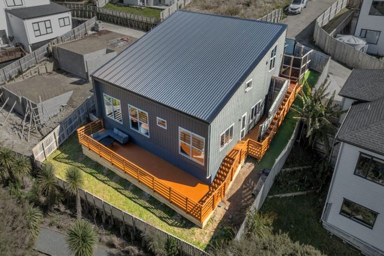 Photo of property in 6 Mara Waina Place, Swanson, Auckland, 0614