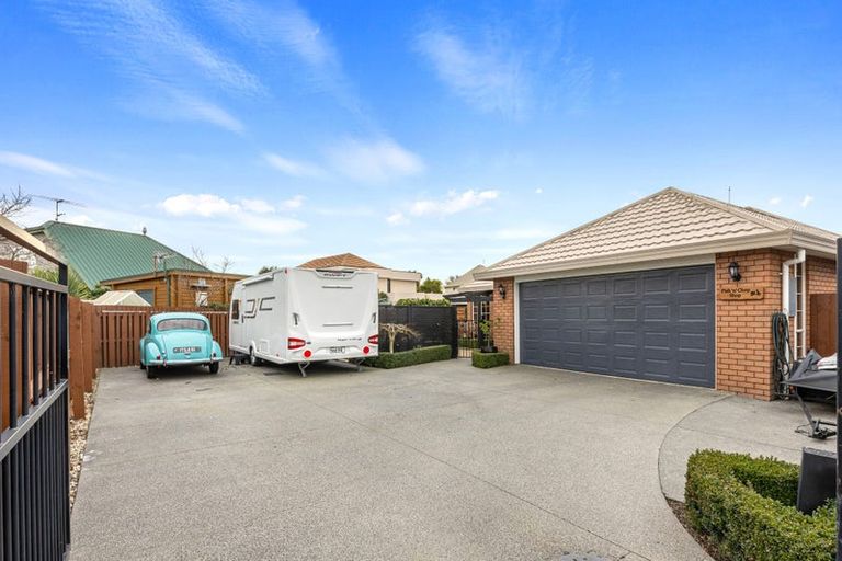 Photo of property in 7 Hemingford Place, Halswell, Christchurch, 8025