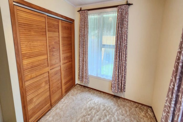 Photo of property in 14a Brixham Place, Merrilands, New Plymouth, 4312