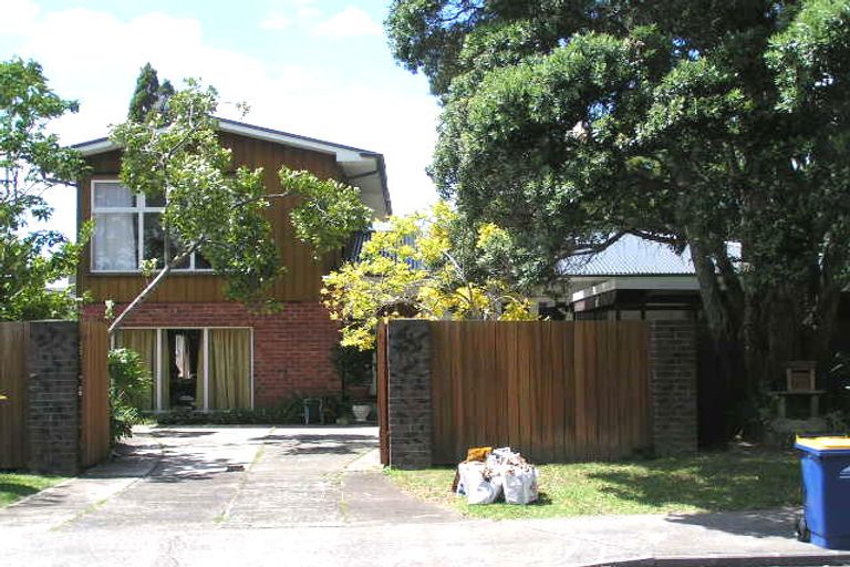 Photo of property in 15a Clifton Road, Hauraki, Auckland, 0622
