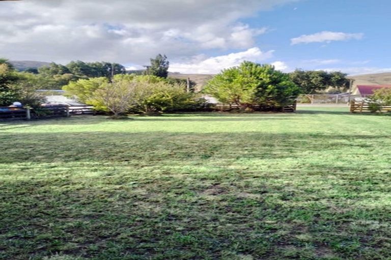 Photo of property in 6 Keppel Street, Porangahau, 4291