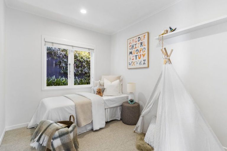 Photo of property in 30 Saint Leonards Road, Devonport, Auckland, 0624