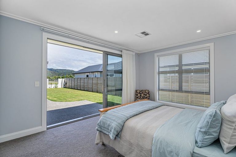 Photo of property in 1 Ngaroma Crescent, Whitianga, 3510