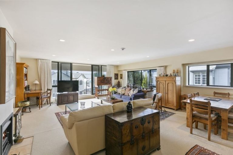 Photo of property in 12/28 Hobson Street, Thorndon, Wellington, 6011