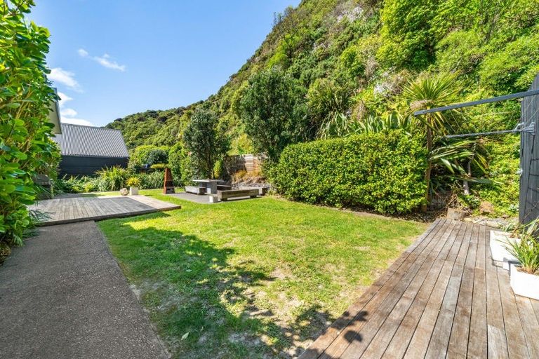 Photo of property in 505 Muritai Road, Eastbourne, Lower Hutt, 5013