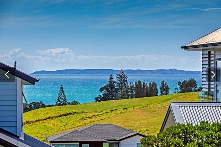 Photo of property in 58 Headland Drive, Long Bay, Auckland, 0630