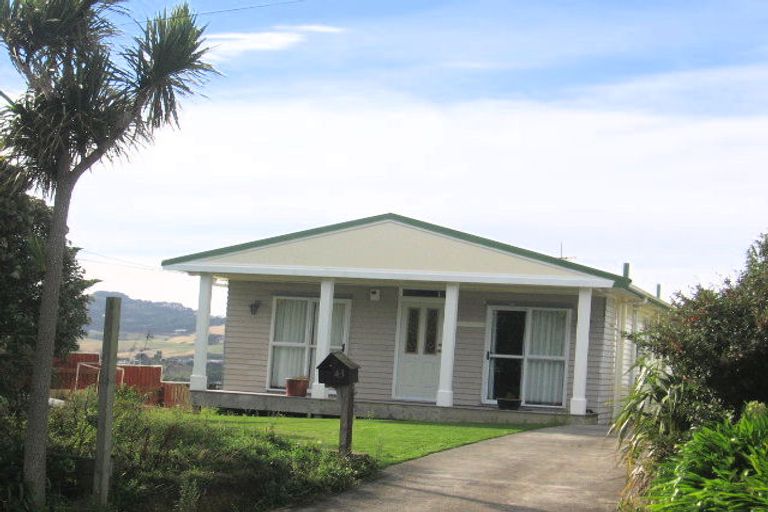Photo of property in 43 Clifford Road, Johnsonville, Wellington, 6037