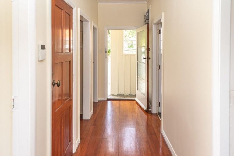 Photo of property in 11 Clapham Place, Whanganui East, Whanganui, 4500