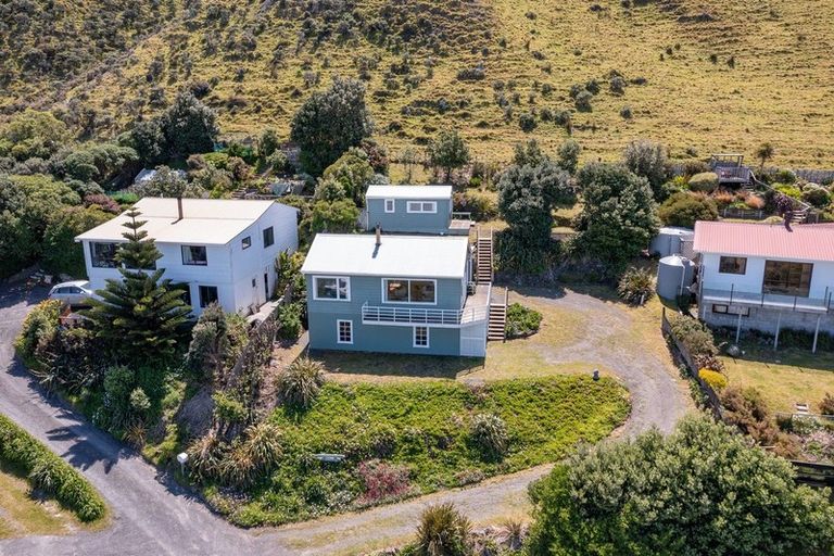 Photo of property in 5 Ben Avon Grove, Cape Palliser, Pirinoa, 5772