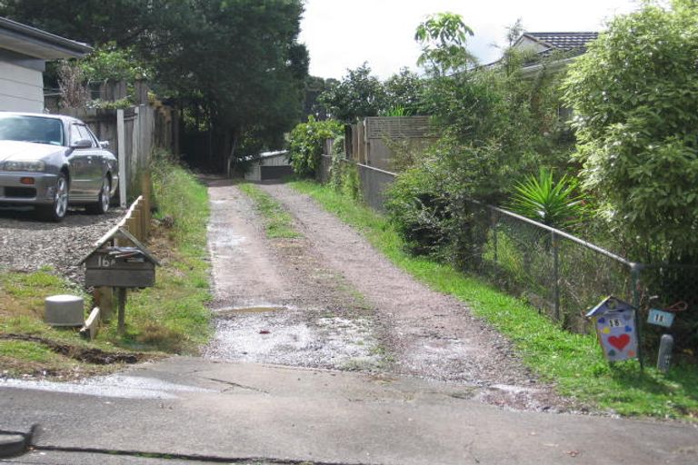 Photo of property in 16a Puketitiro Street, Glen Eden, Auckland, 0602