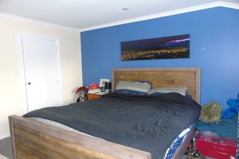 Photo of property in 140a Parkvale Road, Karori, Wellington, 6012