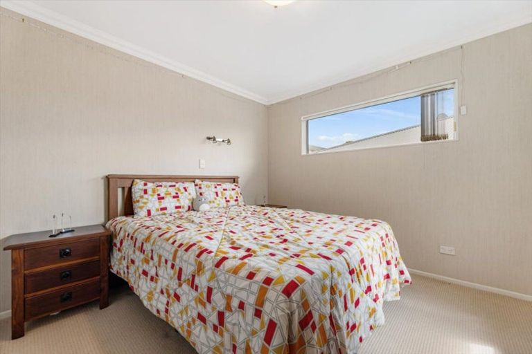 Photo of property in 35 Oxford Street, Te Puke, 3119
