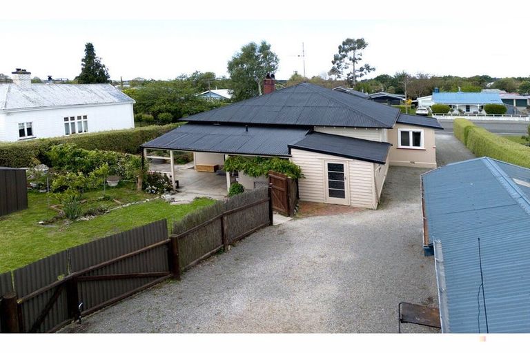 Photo of property in 64 Belt Street, Waimate, 7924