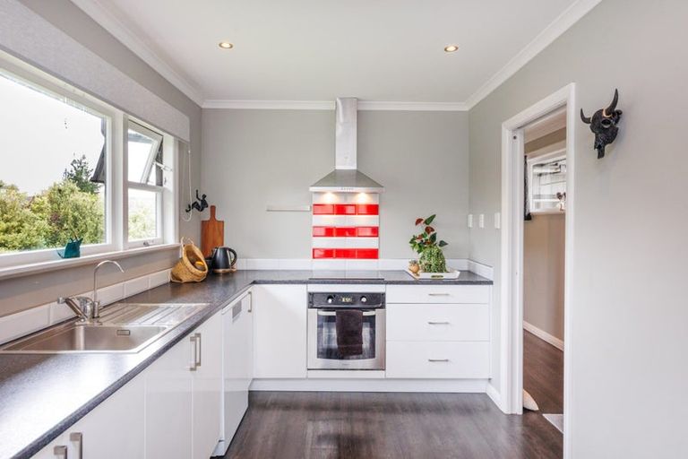 Photo of property in 46 Pembroke Street, Highbury, Palmerston North, 4412