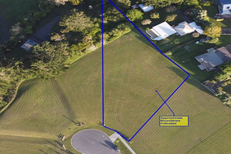 Photo of property in 5 Awatiro Drive, Kaukapakapa, 0871