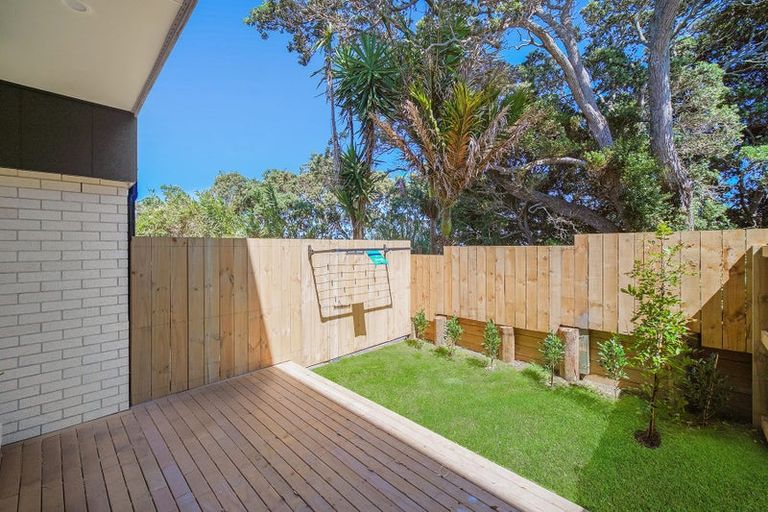 Photo of property in 4/44 Mcleod Road, Weymouth, Auckland, 2103