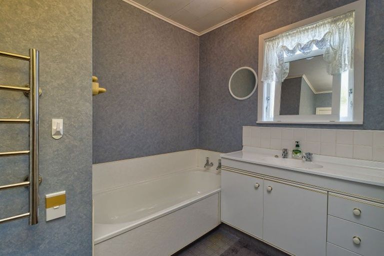 Photo of property in 19 Flaxmere Avenue, Flaxmere, Hastings, 4120