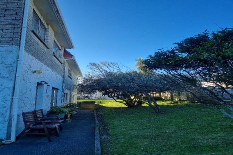 Photo of property in 75 Rosario Crescent, Red Beach, 0932
