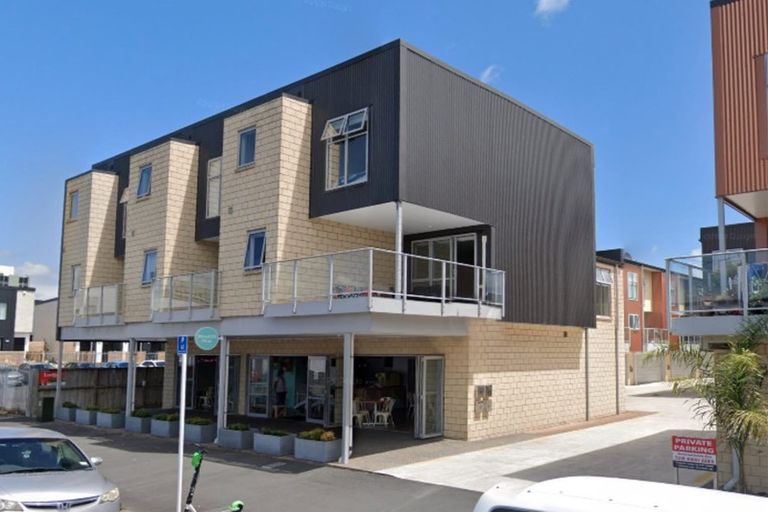 Photo of property in 2/7 Vialou Street, Hamilton Central, Hamilton, 3204