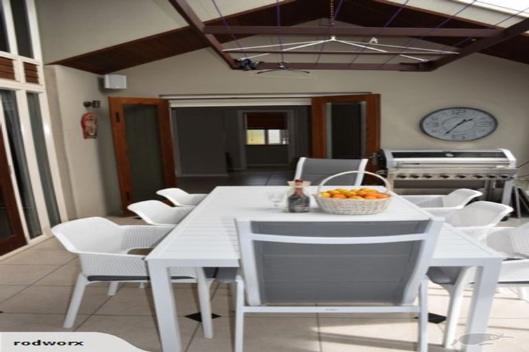 Photo of property in 11 Park Lane, Greenmeadows, Napier, 4112