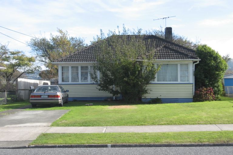 Photo of property in 11 Fleet Street, Naenae, Lower Hutt, 5011