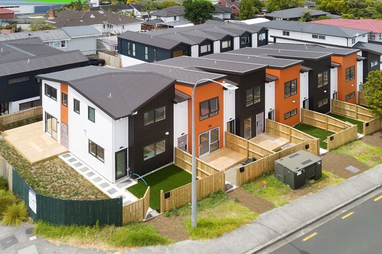 Photo of property in 4/85 Jaemont Avenue, Te Atatu South, Auckland, 0610