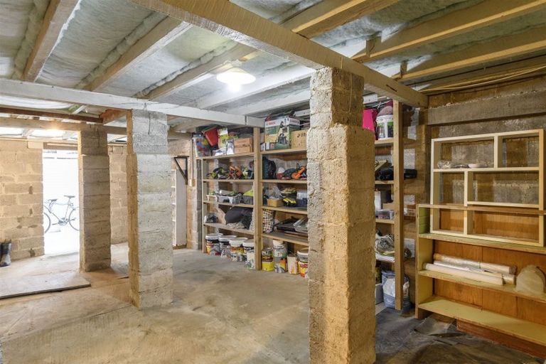 Photo of property in 12a Seaview Road, Otumoetai, Tauranga, 3110