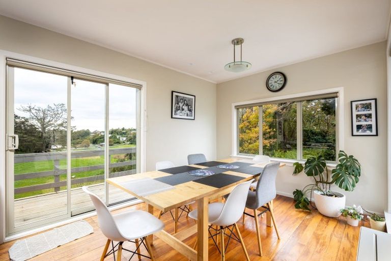 Photo of property in 11 Cowling Road, Hurdon, New Plymouth, 4310